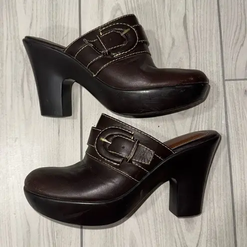 Tommy Hilfiger  Millie clog heels brown buckle size 8   Barely worn. In great con - Image 1