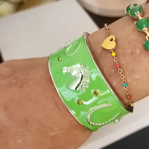 Vintage Silver Green Equestrian Horse Clamper / Hinge Bracelet