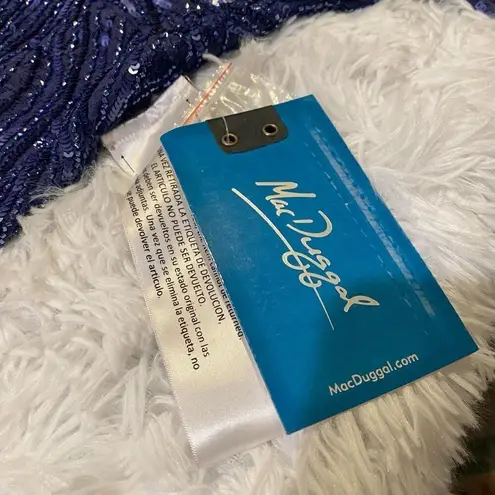 Mac Duggal Sequin Beaded Long Sleeve Gown in Midnight Navy Blue Size 6 93574