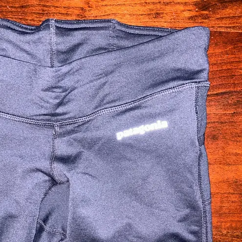 Patagonia  Cropped Black Activewear Hiking Leggings