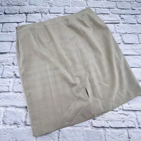 Lane Bryant NWT  Pencil Straight Skirt Women's Size 18 Tan Plaid Stretch Lined