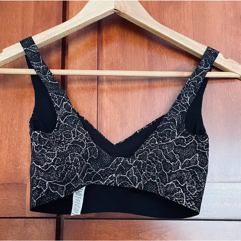 Lululemon NEW  Like Nothing Bra Lacescape Spanish Rose Black Size 32DD