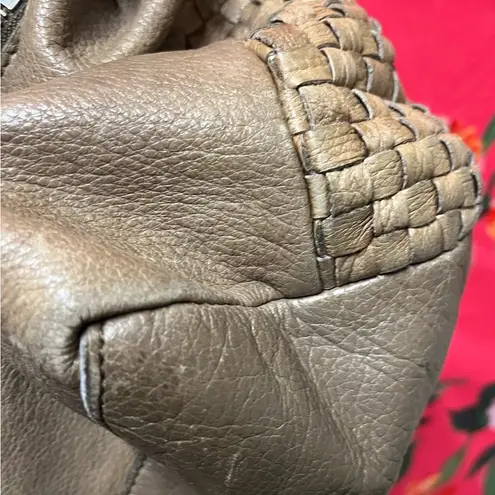 Liebeskind Tan Shoulder Bag with Elegant Design