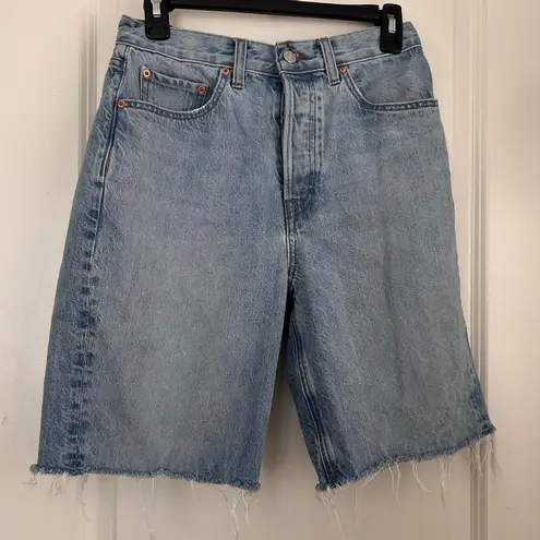 GRLFRND x Revolve Quinn High Rise 90s Distressed Jorts – Light Wash (26)