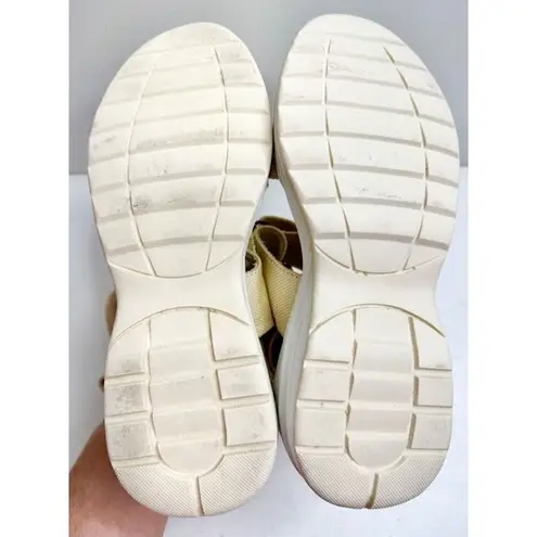 Blondo Wedge Sandals Size 7 Adjustable Straps Comfort Casual Beige Waterproof