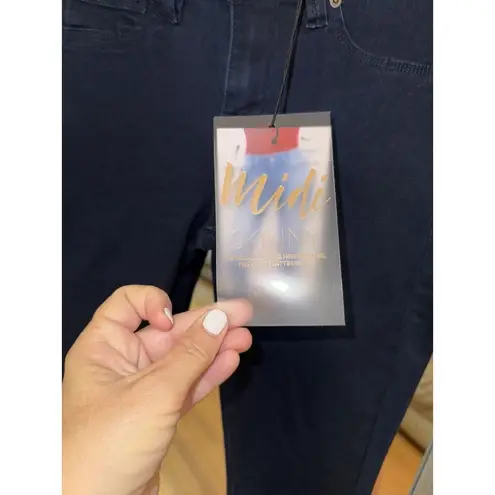 Ymi Women's Black Size 1 Dark Denim Jeans 3 button Mid Rise