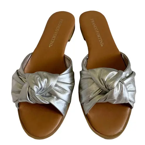 Franco Fortini  Dawn Silver Flat Sandals Size 7M Womens