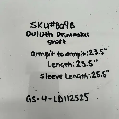 Duluth Trading Co. Women's Printmaker Lightweight Shirt Moth Print Sz Small NEW Blue