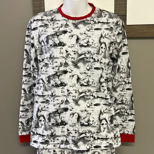 Scary Stories to Tell in the Dark Creepy Co. Skeleton Halloween Pajama Set