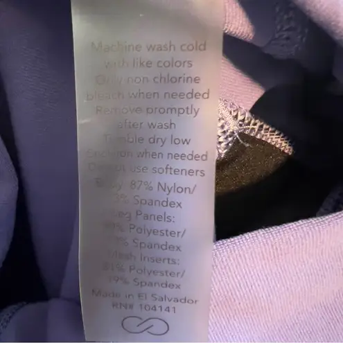 Calia By Carrie Underwood Size Medium “Stay The Path” w/Outside Vertical Pocket Purple