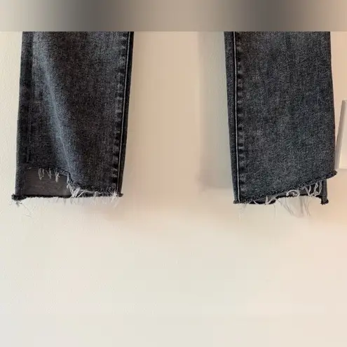 MOTHER the Insider Crop Step Fray in Train Stops Size 25 Denim Ankle Jean Black