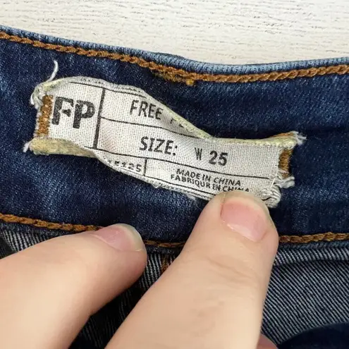 Free People  Dark Wash Patch Pocket Skinny Jeans Size 25
