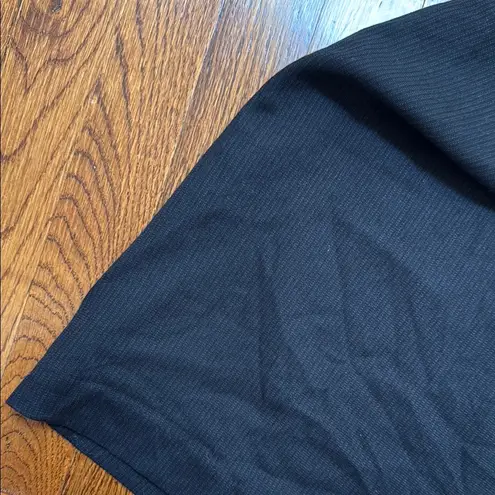 Treasure & Bond size 6 like new Black subtle pin stripe Mini Pencil Skirt