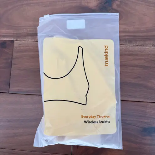 Truekind Everyday Throw