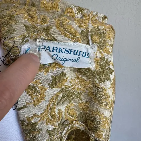 Vintage Parkshire Original Yellow Embroidered Sheath Dress Womens XS Grannycore