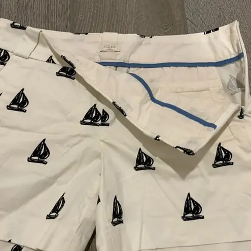 J.Crew ‎ white boat pattern shorts size 4