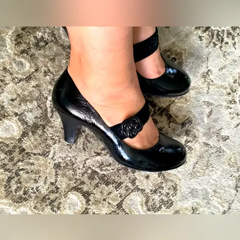 Very NICE DRESSY pumps for WIDER feet 💖💖 Black Size 8