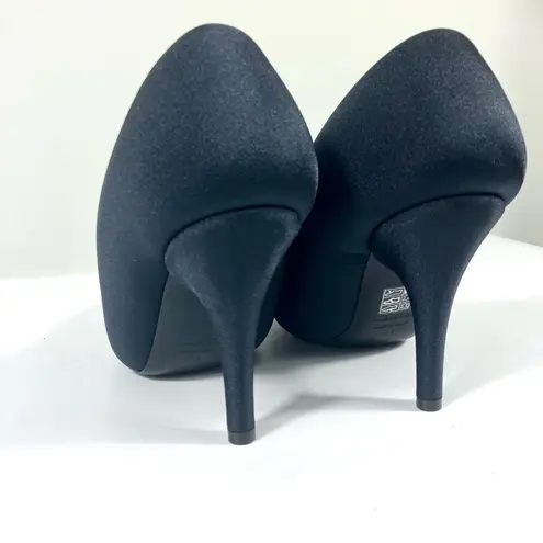 Balenciaga XL Padded Satin Chunky Pumps Black Size 40.5 EU