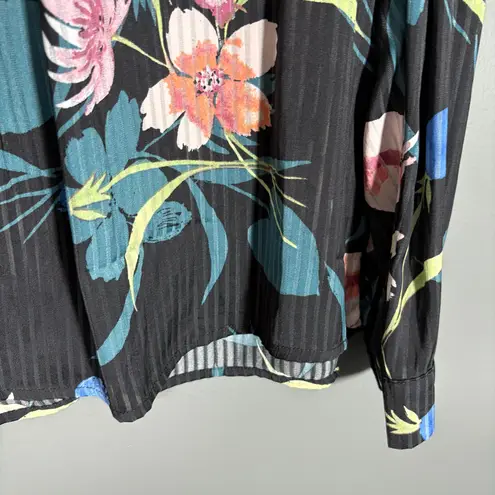 Tinsel Women's Retro Glam Black Floral Blouse