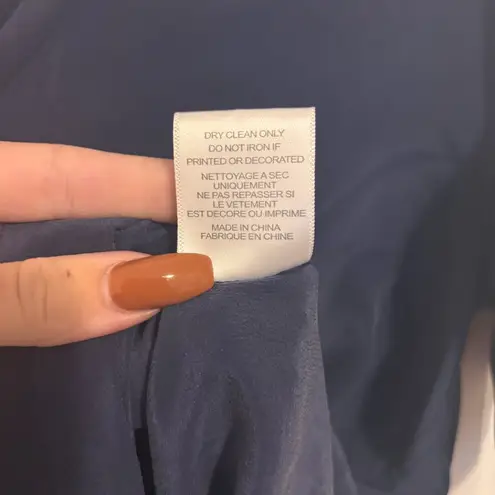 Equipment Femme Womens Medium Navy Blue Silk Crew Neck Short Sleeve Blouse