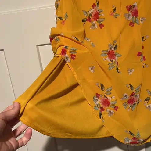 Floral blouse with smock neck line Size L