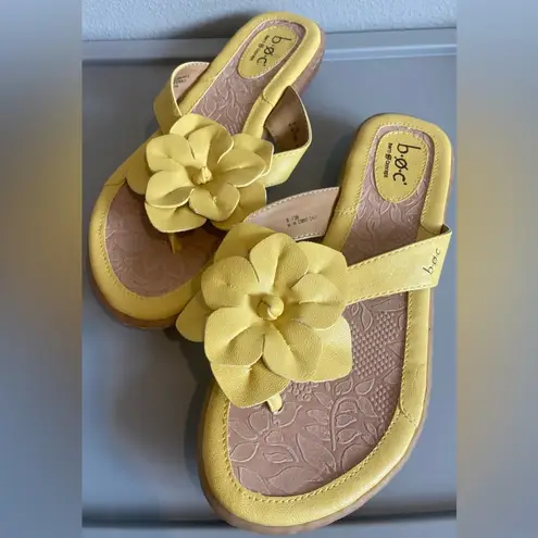 Born concept BOC  Women’s Yellow Sandal with Yellow Leather Flower Size 8 NWOT