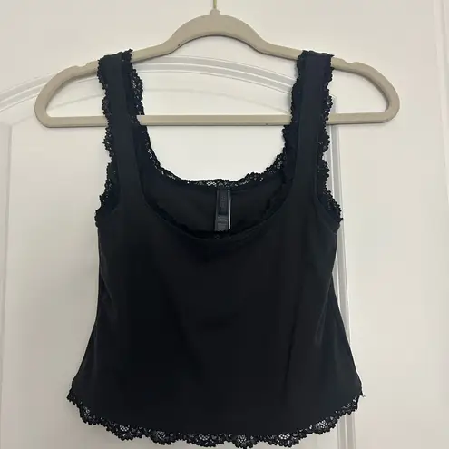 SKIMS Fits Everybody Lace Tank