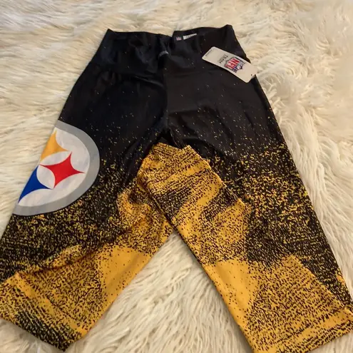 NFL  STEELERS WOMENS LEGGINGS SIZE M brand new inseam 29” see all photos