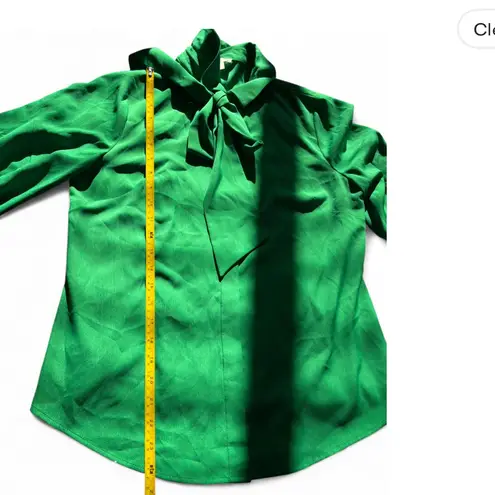 Riley & Rae Size S Emerald Green Bow Tie Neck Blouse Balloon Sleeve Top