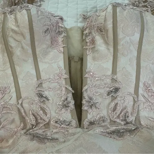 LO’ ADORO Nude Blush Corset Bodice Brocade Elegant Lace Wedding Dress Size 12