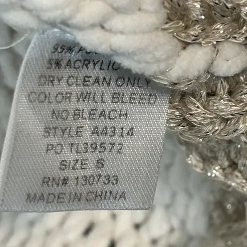 Umgee  Cream And Gold Distressed‎ Oversized Cable knit Sweater Small