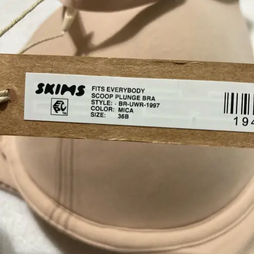 SKIMS Fits Everybody Plunge Bra 36B