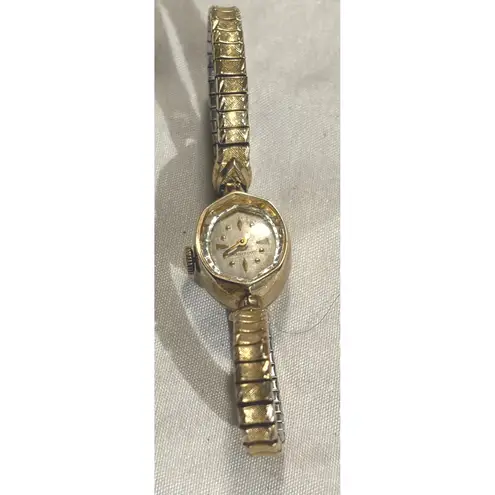 Vintage Longines 10k Gold Women's Gold Tone Hexagonal Face Swiss Made Watch