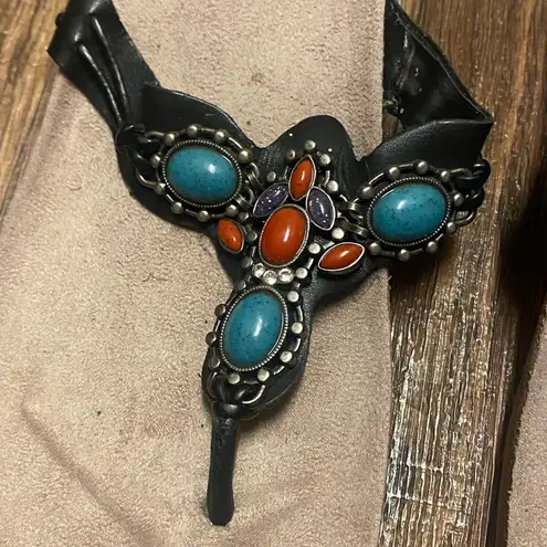 White Mountain Womens Thong Sandals Size 10 Beige Sole Southwestern Beads Straps