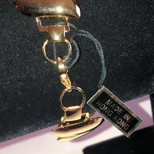 Elegant Gold Tone Chunky Retro Classic Bracelet