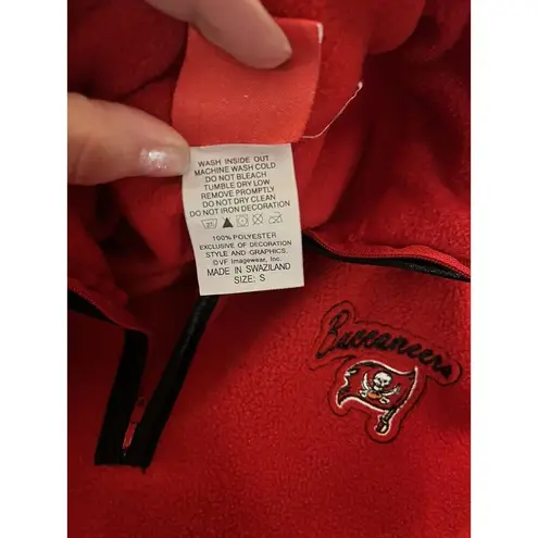 NFL Team Apparel Women's Tampa Bay Buccaneers Jacket Size Small & Medium Fleece Red 1/4 Zip EUC