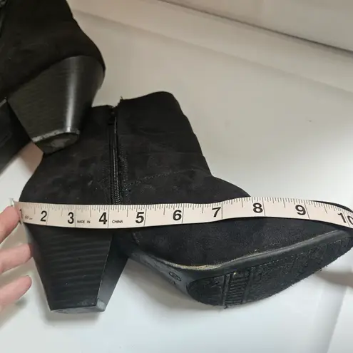 Covington Susan Black Bootie Silver Decals 2.5 Heel Womens Sz 10 *Missing Decal