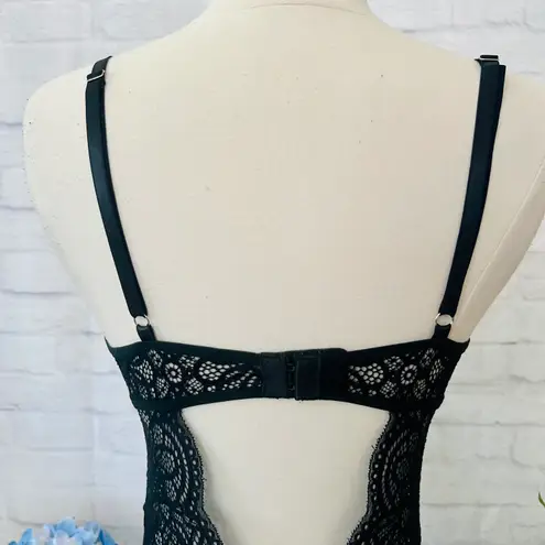 Boutique NEW Lace Teddy