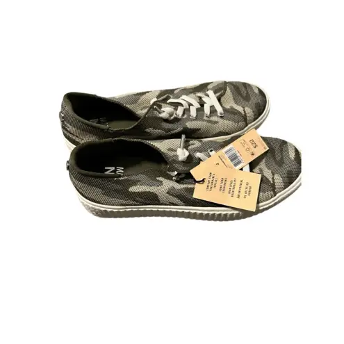 Madden‎ NYC glycerine camo slip on shoes Green Size 6.5