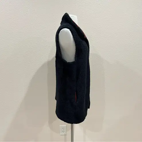 Beeson River Black Sherpa with Buffalo Plaid Collar Vest Size Large