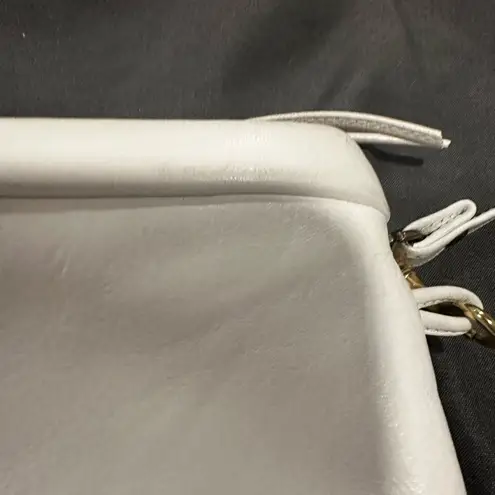 Etienne Aigner Vintage 80s White Leather Small Shoulder Bag Purse Zip Closure.