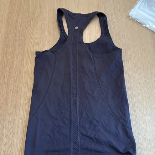 Lululemon  Cool Racerback Tank Top in Dark Gray Print Size 4 cx1282