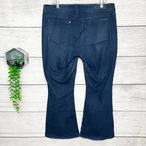 Seven7 Classic Medium Wash Flare Jeans Size 14