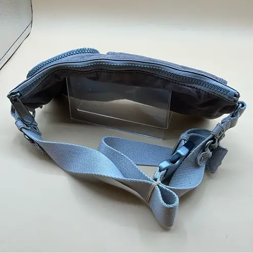 Kipling A Very Rare Sparkling Gray Silver  Fanny Pack Hip Waist Bag