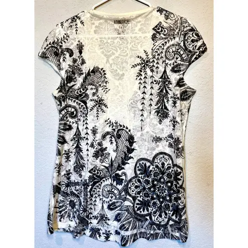 Y2K Love Amour Women’s SOFT USA WHITE & BLACK FLORAL BURNOUT SHIRT L USA Size L
