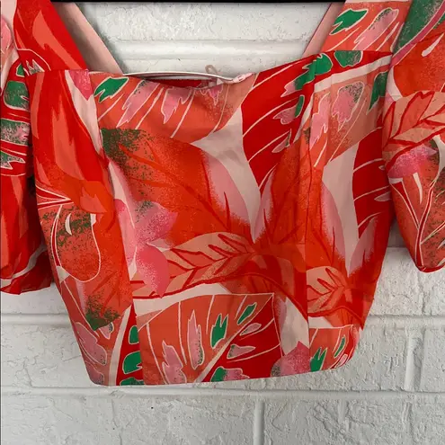 Giani Bernini Red and Green Floral Puff Sleeve Blouse Size Small