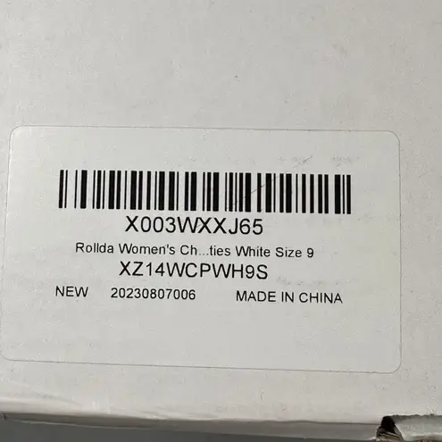 Rollda Boots Womens 9 White Round Toe Chelsea Ankle Low Heel Pull On