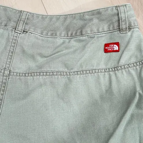 The North Face  Size 10 Womens 100% Cotton Cargo Shorts/ Pockets  #830-8