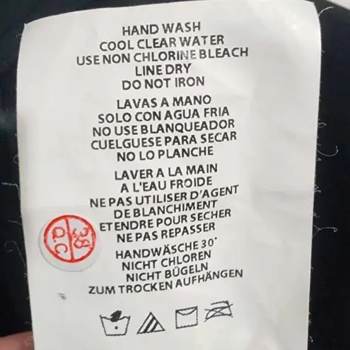 MiracleSuit Rock Solid Marina Swim Tankini Top Black 8 NEW