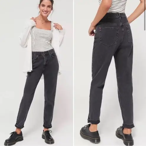 BDG Urban Outfitters  Mom Jeans Washed Black Size 26